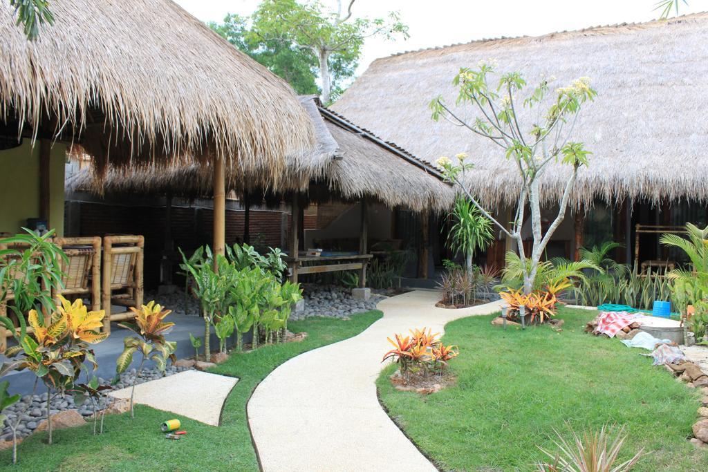 Albany Home Stay Kuta  Екстер'єр фото