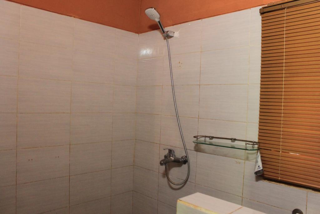 Albany Home Stay Kuta  Екстер'єр фото