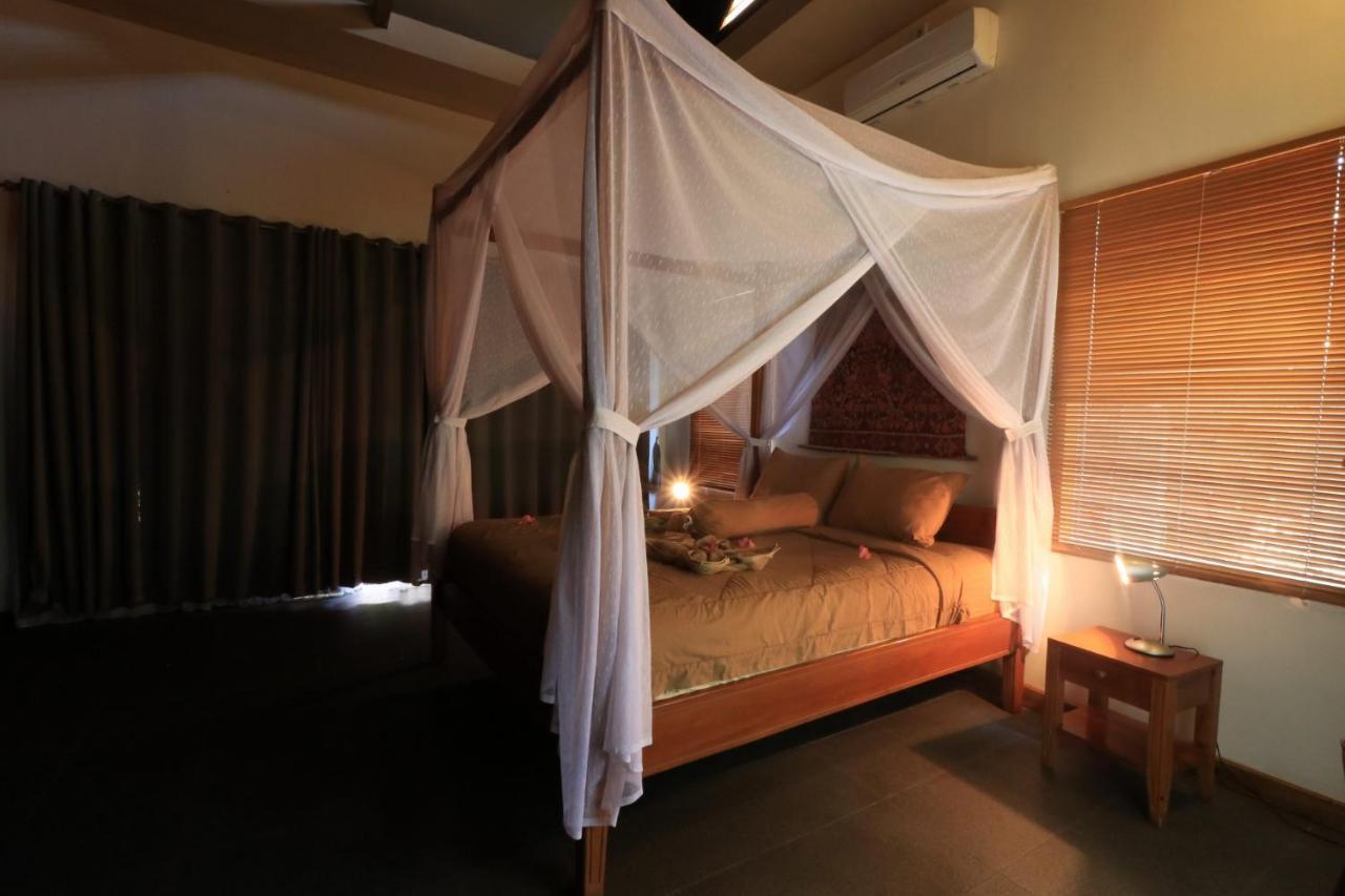 Albany Home Stay Kuta  Екстер'єр фото